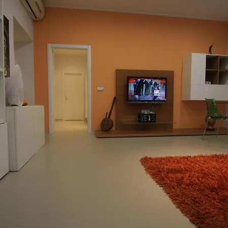 Casa Cavallotti - Modern Between Train Station And Port Civitavecchia