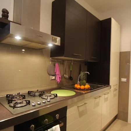 Apartment Casa Cavallotti - Modern Between Train Station And Port